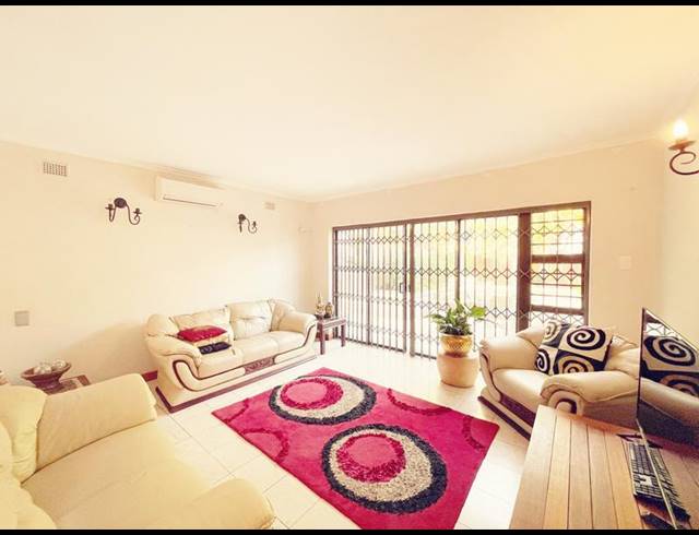 4 BEDROOM TOWNHOUSE FOR SALE IN MUSGRAVE